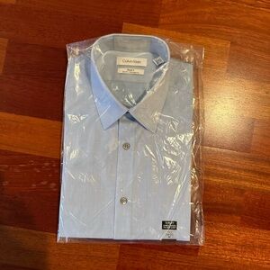 Calvin Klein Slim Fit Blue Dress shirt. 15 1/2. 34/35. NWT